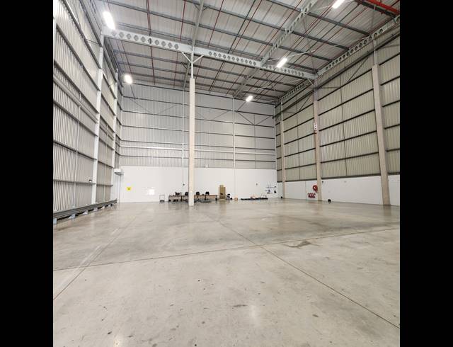 3,450M² WAREHOUSE TO LET IN RIVERHORSE VALLEY